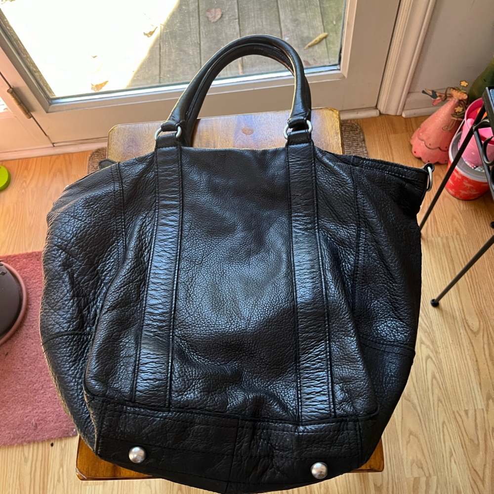 Liebeskind Berlin Black Leather Handbag - Picture 4 of 8